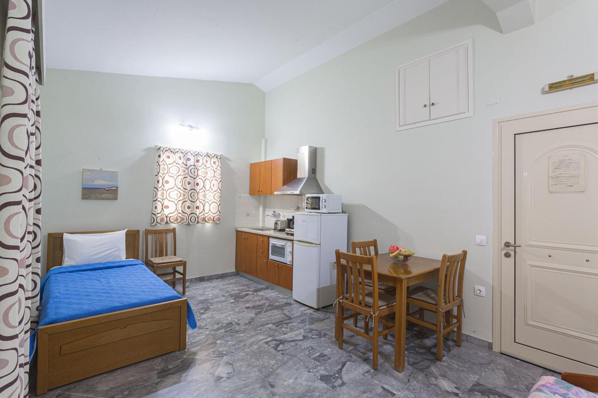Remvi Hotel - Apartments Stoúpa Eksteriør bilde