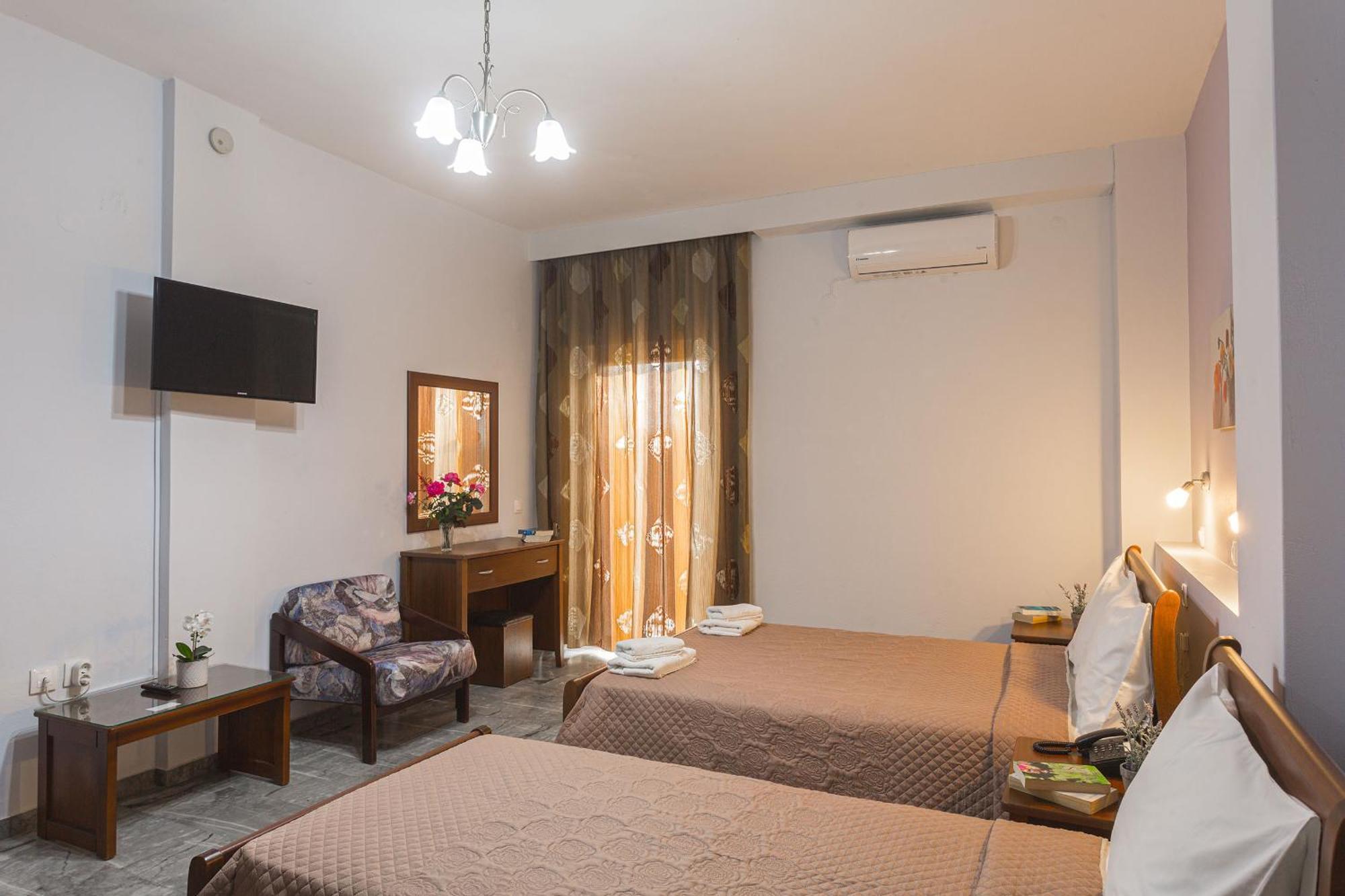 Remvi Hotel - Apartments Stoúpa Eksteriør bilde